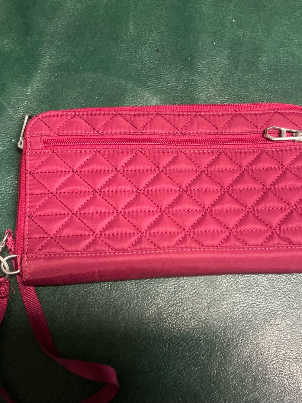 NEW without tags Pacsafe RFIDsafe Travel Wallet